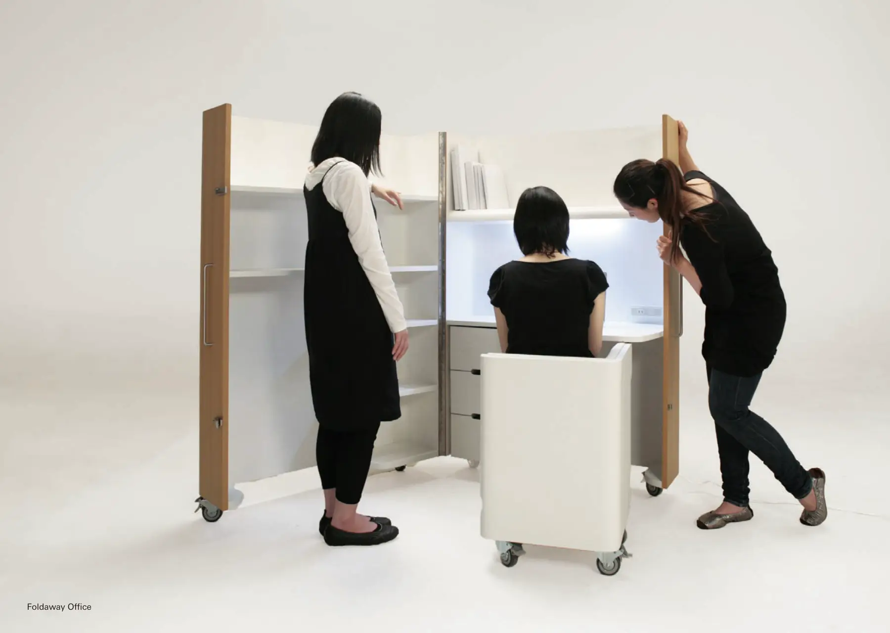 Architectural Furniture p.042–043