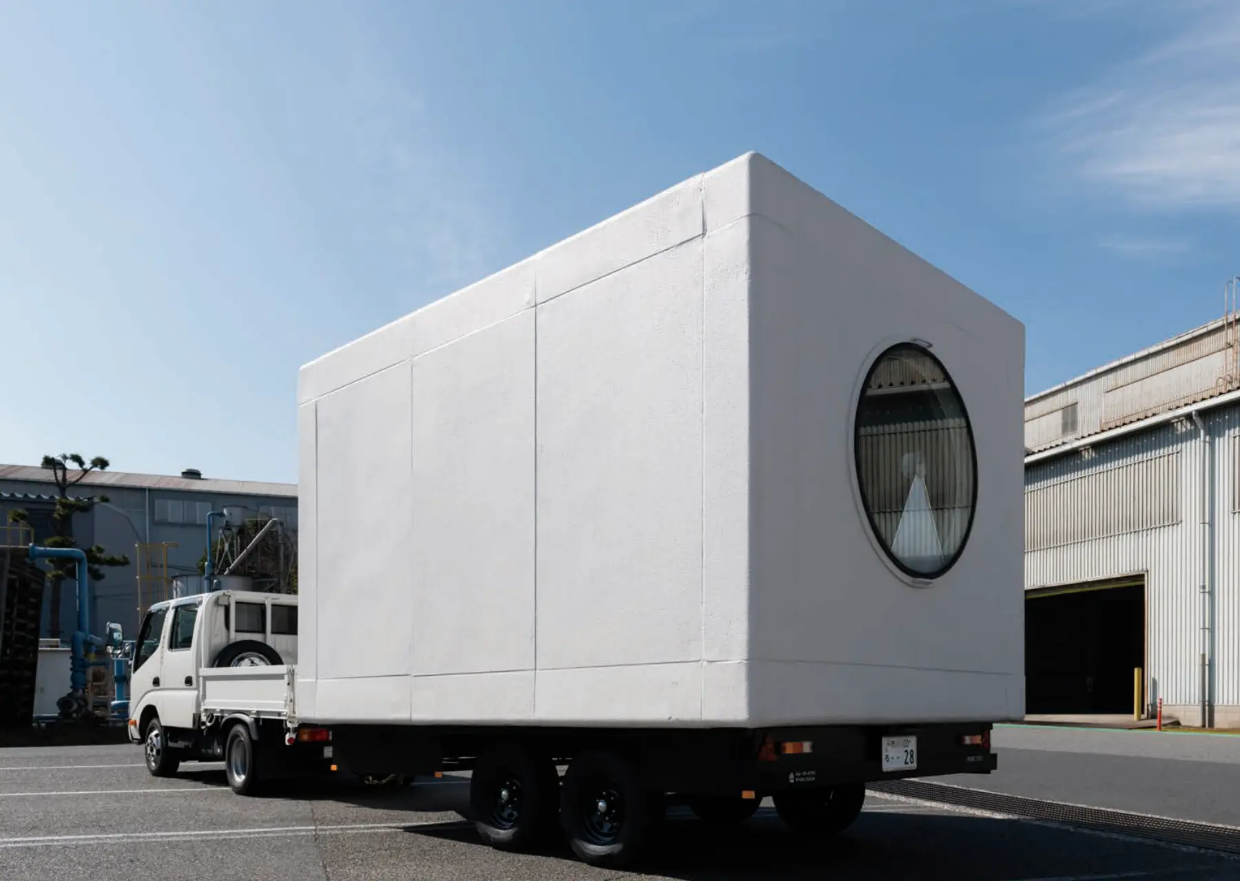 Nakagin Capsule Trailer p.404–405